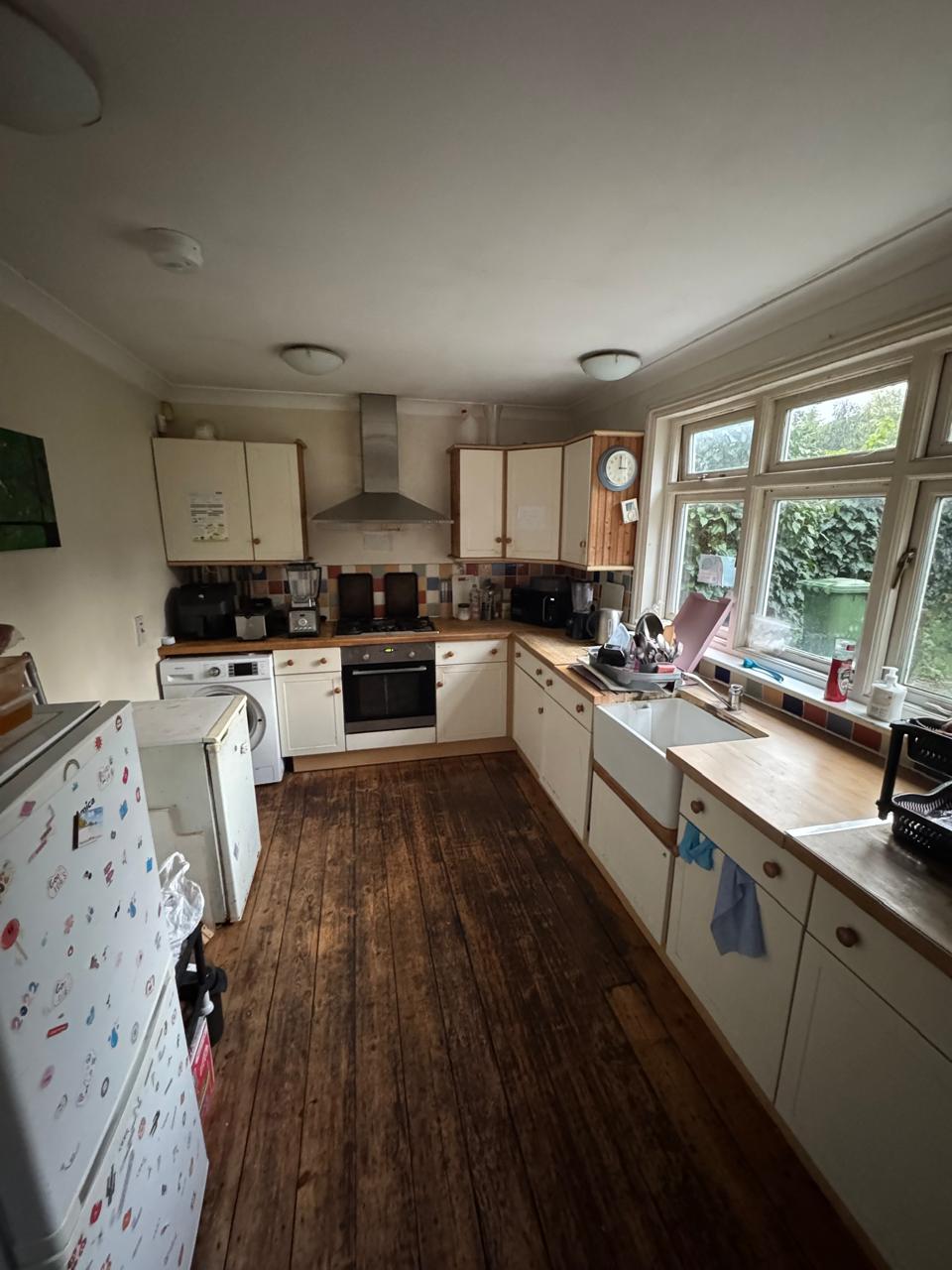 Fully Furnished Spacious Double Bedroom - Bromley
